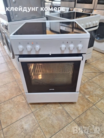 Готварска печка с керамичен плот GORENJE шир.60см.