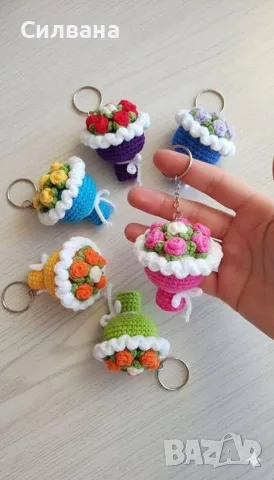 Ръчно плетени ключодържатели, снимка 3 - Ръчно изработени сувенири - 55596265