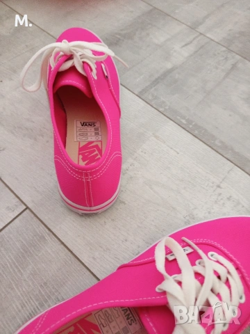 Нови кецове Vans Authentic Lo Pro, снимка 2 - Кецове - 54820483