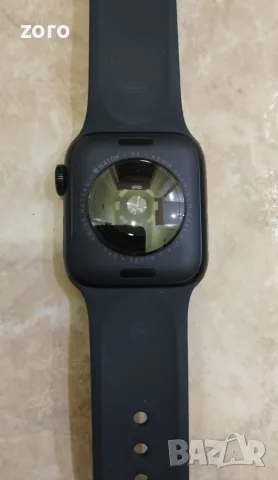 Apple Watch SE 40 mm (със счупен дисплей), снимка 3 - Смарт часовници - 55448475