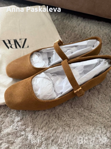 Обувки тип балеринки Zara велурени