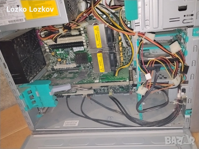 HP XW8200 Workstation, снимка 2 - Работни компютри - 54855941