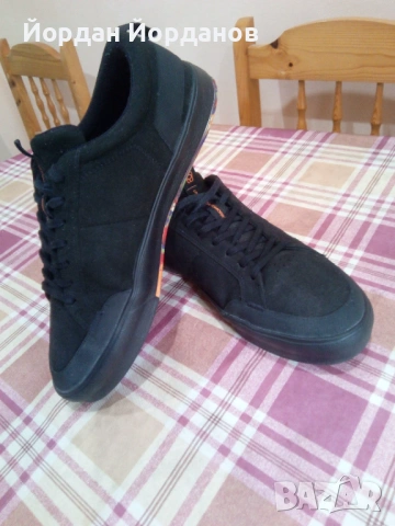 Спортни обувки , снимка 5 - Маратонки - 54325155