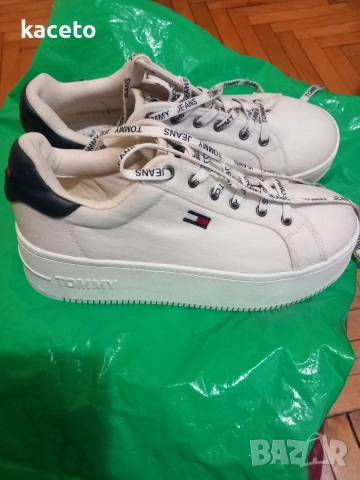 Оригинални кецове TOMMY HILFIGER размер -41