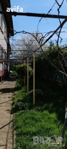 Двуетажна жилина сграда в Ихтиман, снимка 8 - Къщи - 54350669