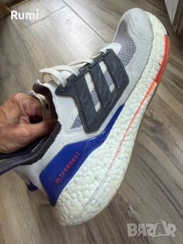 Оригинални маратонки Adidas UltraBoost 21 ! 44 н, снимка 6 - Маратонки - 54754829