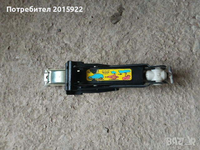 Оригинален крик за vw Golf 2.3.-3-4.cabrio.