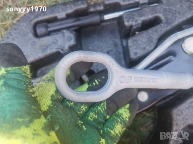 VW AUDI-КРИК И КУКА ВНОС SWISS 0507260935, снимка 3 - Аксесоари и консумативи - 55159677