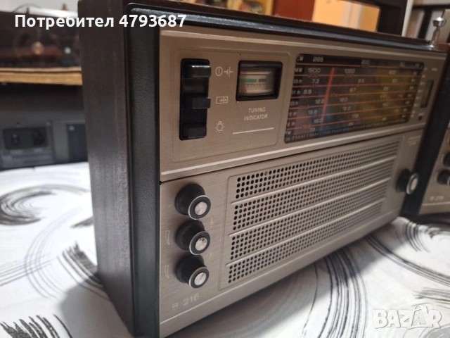Две селени, снимка 13 - Радиокасетофони, транзистори - 55064391