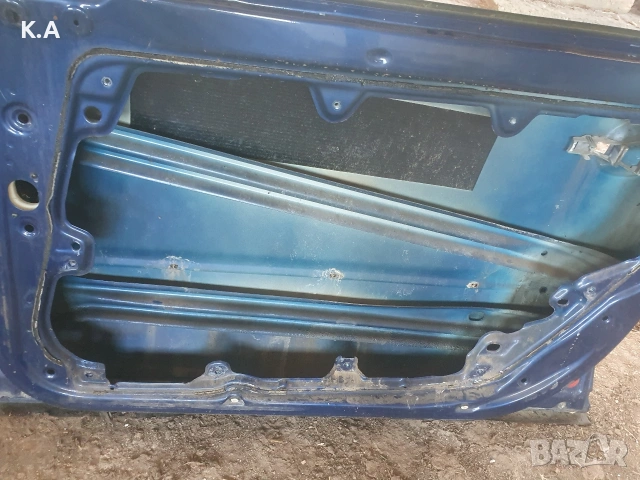 Предна дясна врата VW Passat 5.5, снимка 5 - Части - 54724715
