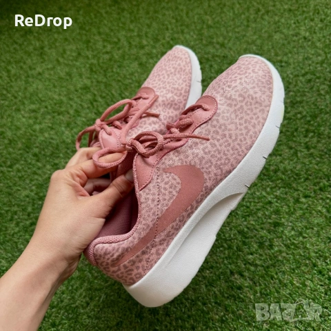 Дамски маратонки NIKE