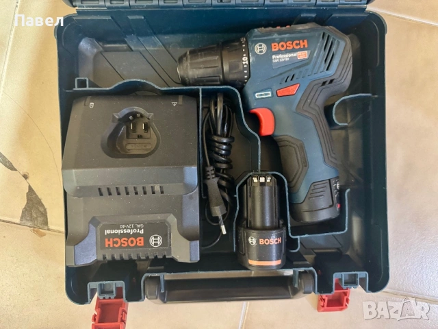 Продавам безчетков винтоверт BOSCH PROFESSIONAL GSR 12V-30 комплект с куфар, зарядно и 2 батерии по 