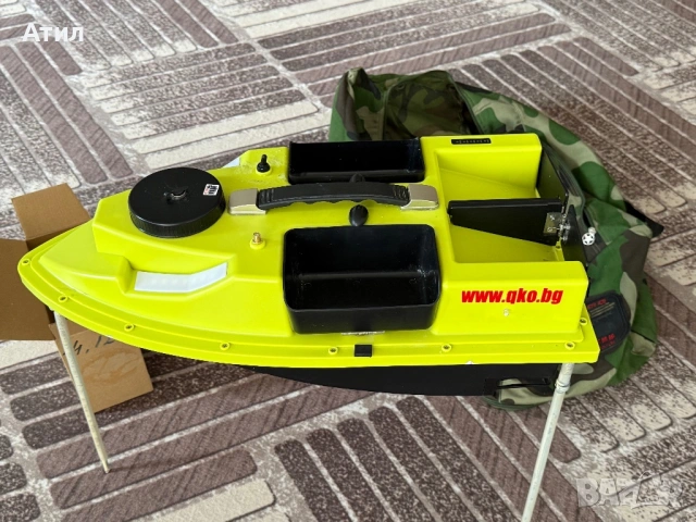 Лодка за захранка D19 с GPS