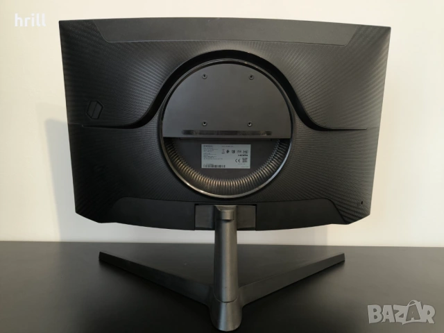 Геймърски монитор SAMSUNG Odyssey G5 като нов 27" извит 144Hz 1 ms, снимка 2 - Монитори - 54486938