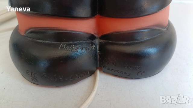 Футболен талисман, винтидж лампа от 70-те години с формата на мече в екипа на германския отбор , снимка 8 - Образователни игри - 54150774