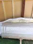 Спалня с бяла кожа и огледала, снимка 8