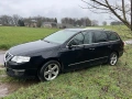 Volkswagen Passat B6 1.9tdi 105к.с. комби се продава на части, снимка 1