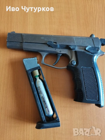 Продавам въздушен пистолет, снимка 2 - Въздушно оръжие - 54191832