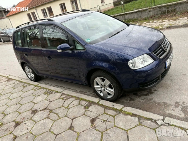 Volkswagen Touran, снимка 4 - Автомобили и джипове - 54115115