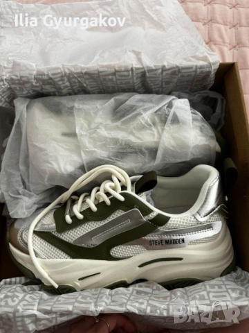 Дамски маратонки на марката Steve Madden. Не са обувани нито веднъж, само са пробвани.   Размер: 38 , снимка 3 - Маратонки - 54766599