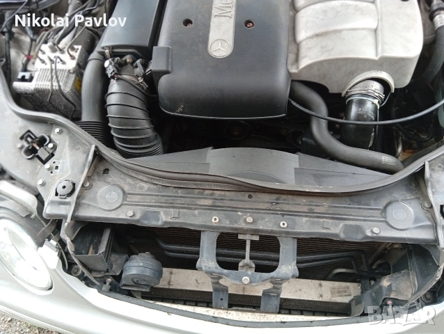 Резервна гума крик ключ и други части за Мерцедес Е Класа , снимка 16 - Части - 54217777