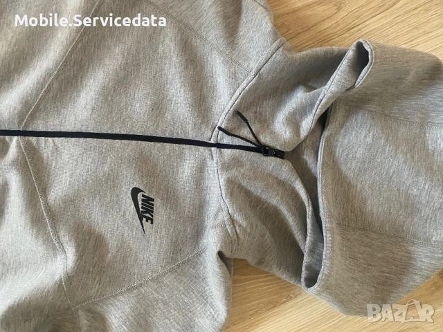 Nike Tech Fleece сив екип размер M - без забележки, снимка 3 - Спортни дрехи, екипи - 54016988