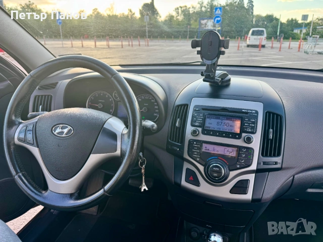 Hyundai i30 1.6 бензин/газ 126к.с., снимка 3 - Автомобили и джипове - 54752039