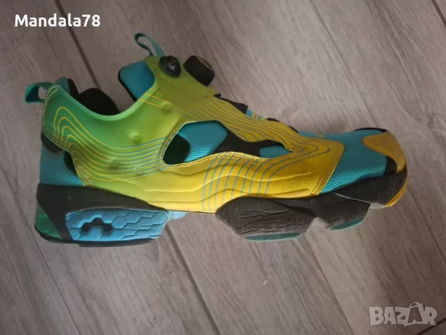 Продавам Reebok insta pump.