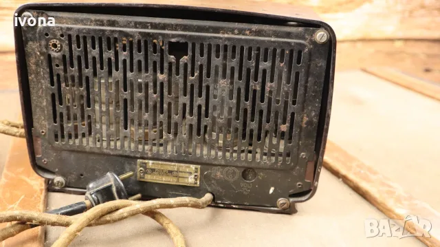 Радиоприемник "PHILIPS 208U-37", снимка 2 - Радиокасетофони, транзистори - 55482531