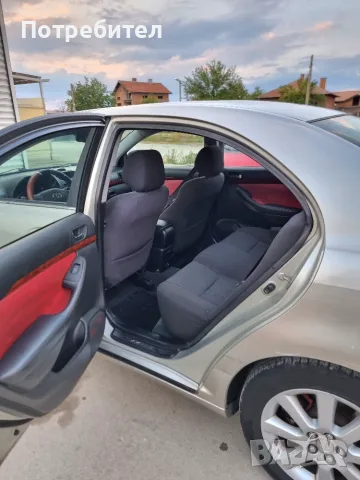 Toyota Avensis 2.0, снимка 11 - Автомобили и джипове - 55657841