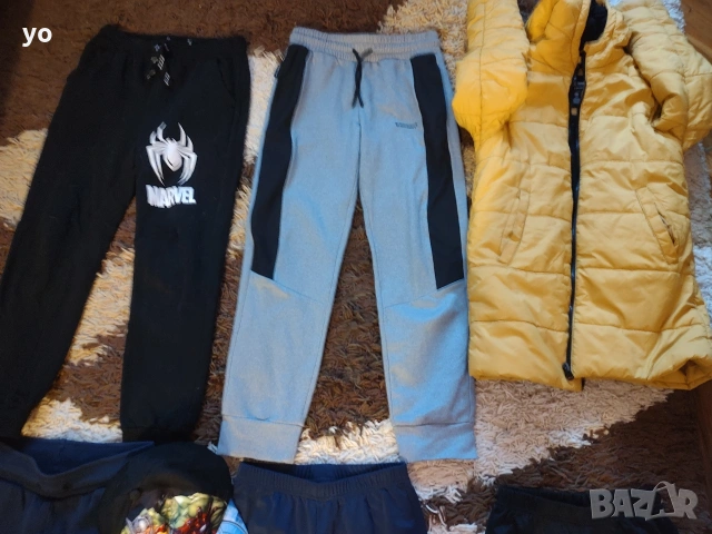 Един кашон с детски дрехи размер 128, снимка 2 - Детски анцузи и суичери - 54168217