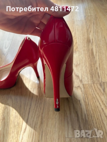 GUESS червени лачени токчета, снимка 4 - Дамски обувки на ток - 54349899