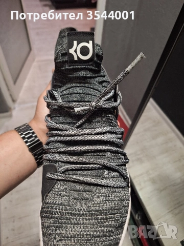 маратонки nike