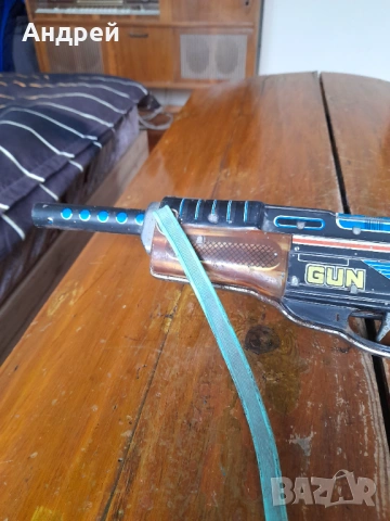 Стар детски метален автомат, снимка 2 - Други ценни предмети - 53963736