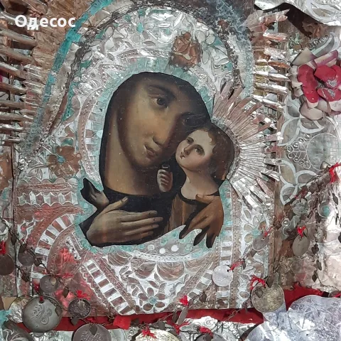 Стара рисувана православна икона на Богородица,обков, снимка 5 - Антикварни и старинни предмети - 55327648