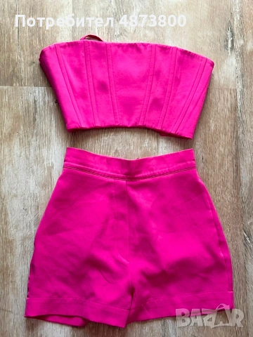 Продавам този комплект на Nikole Collection xs размер закупен и не обличан само пробван.