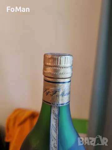 Коняк Martell - запечатана, неотваряна с десетилетия бутилка, снимка 2 - Колекции - 55381531