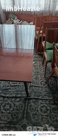 холна маса със 6 стола запазени 