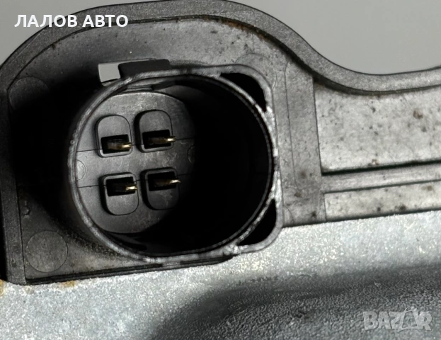 Бутон отваряне багажник плафони регистрационен номер Vw Passat B6 Touran Golf+ Jetta 1T0827574L, снимка 3 - Части - 54758221