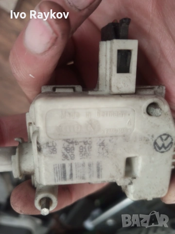 Машинка централно заключване резервоар Volkswagen Passat 6 , 3B0959782A , снимка 6 - Части - 51053833