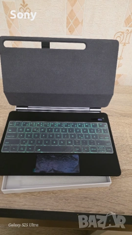 Магнитен калъф с клавиатура за Samsung Galaxy Tab S10+, снимка 4 - Калъфи, кейсове - 54461820