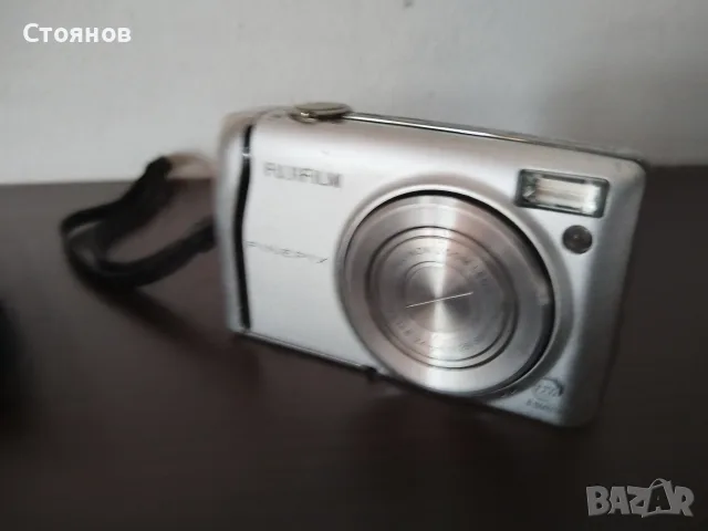 FUJIFILM FinePix F40fd 8.3MP 3x Optical Zoom, снимка 5 - Фотоапарати - 55379604