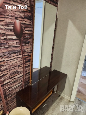 Подарявам Тоалетка с огледало и диванче, снимка 3 - Тоалетки - 54086119