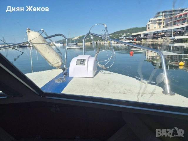 Моторна лодка Schweizer Saphir 560 Cab, снимка 6 - Воден транспорт - 55009158