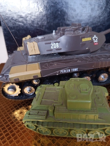 колекционерски танк с дистанционно управление и по- малак танк , снимка 4 - Колекции - 54095164