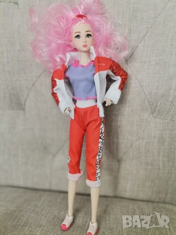 ВСИЧКО заедно 20 Евро! Лот 7 кукли Барби, Дефа Луци, MF с дрехи – ниска цена!, снимка 5 - Кукли - 54099951