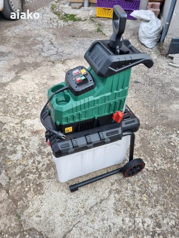 валцова дробилка за клони шредер