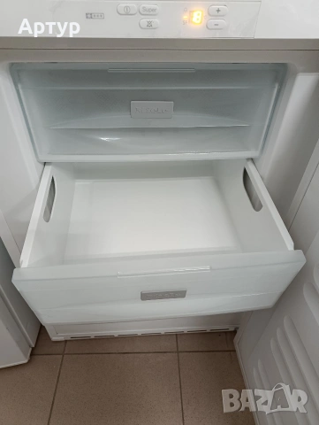 Фризер Miele, снимка 4 - Хладилници - 54057073