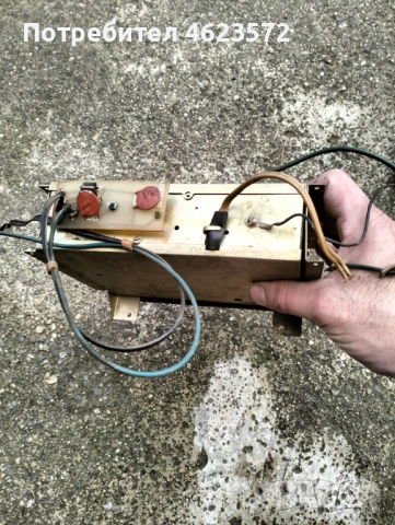 Старо автомобилно радио Респром, снимка 3 - Антикварни и старинни предмети - 54109631