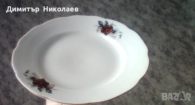 Сервиз за хранене , снимка 6 - Сервизи - 55531400